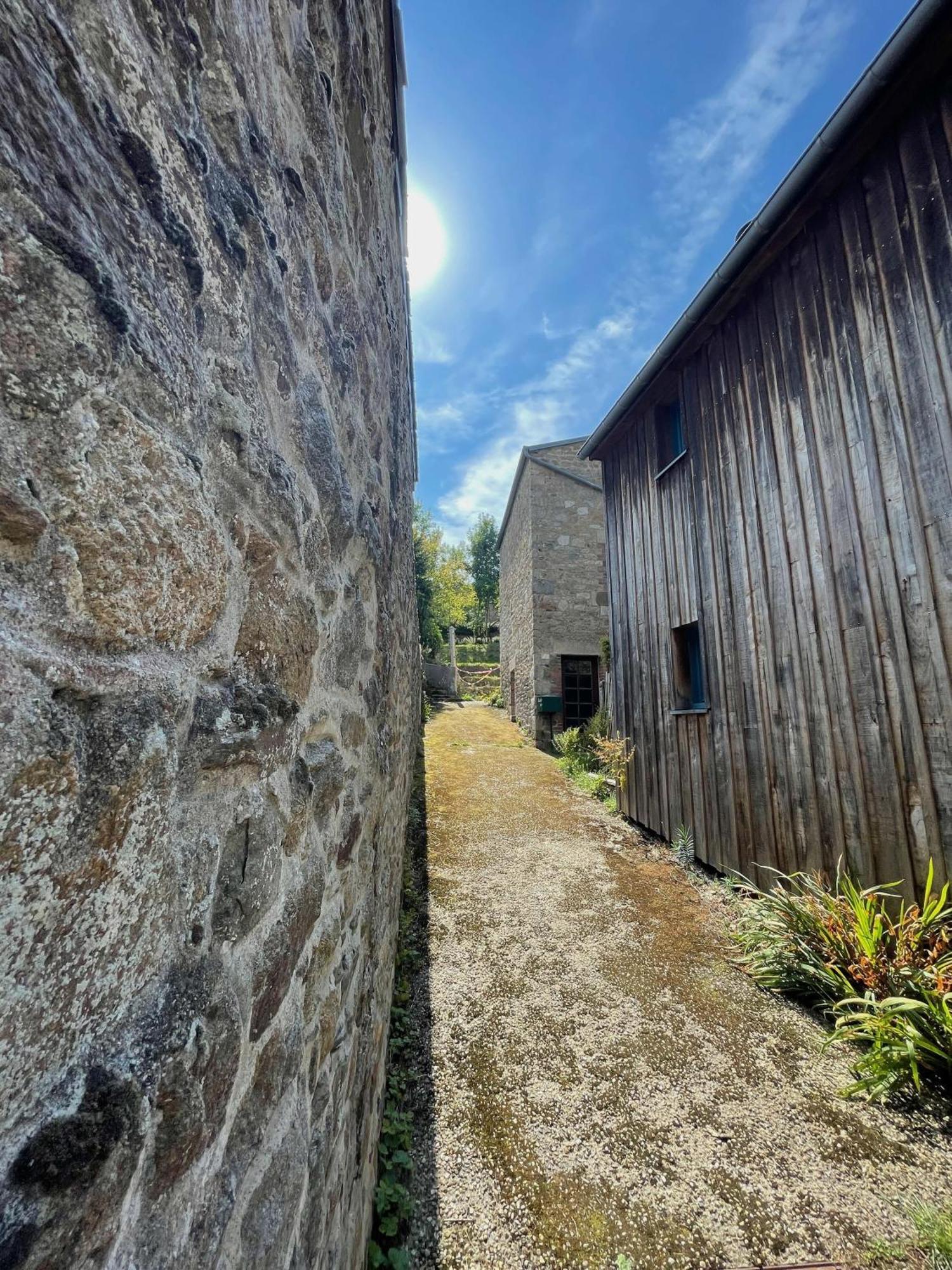 Impasse Des Mysteres - La Maison Des Sorciers Lehon/Dinan Exterior foto
